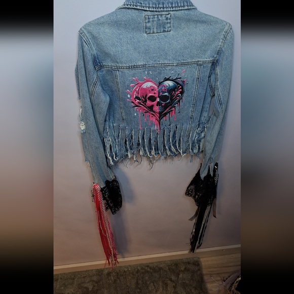 WILD SOUL SKULLS JACKET - Picture 10 of 13